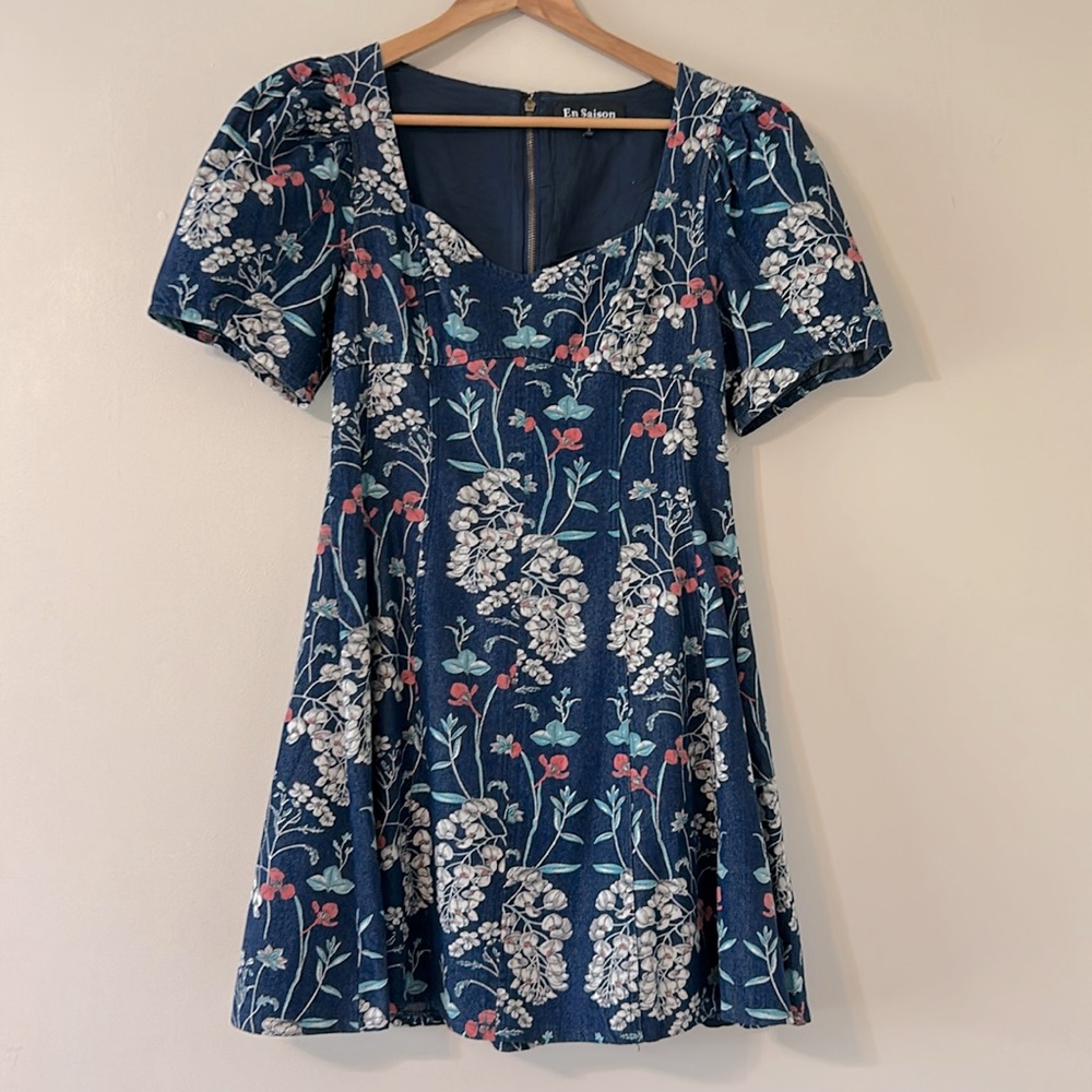 En Saison Opal Mini Dress Denim Floral Sweetheart Neckline Puff Sleeve Small